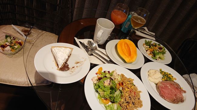 ケーキもB級グルメツアーのお土産<br />これら全部でも2000円以内