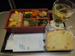 陸新幹線はくたか553号　グランクラス　お食事
東京7：52→富山10：38
旅行では飛行機を使うことの方が多いのですが、ＡＮＡのプレミアムクラスと比較してグランクラスの方がお食事もずっとおいしいし、サービスもよかったです。

