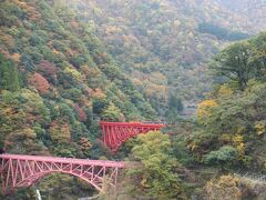 3日目
トロッコ列車で黒部峡谷へ行きました。
黒部峡谷鉄道　宇奈月→欅平
列車内のアナウンス（観光ガイド）が富山出身の室井滋さんのお声でした。