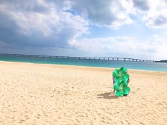 東洋一美しいと言われる、与那覇前浜ビーチにやって来ました～。
真っ白な砂浜に美しい宮古ブルーの海！楽園みたいな景色です(*^▽^*)