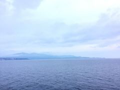 ということで小樽港着。
新潟行きのフェリーに乗船します。
帰りの船から今日歩いた神威岬が見えました。

家族も楽しんでくれたようで、自分としてもいい景色をたくさん見れて今年の北海道も大満足でした。また来年来ます。

３回にわたり拙い旅行記を読んでいただきありがとうございました。
