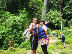 再開していればトラガワジャ川ラフティングにも行きまっせ。
俺さま大好きアクティビティを外さないでくれーーーっ。
https://4travel.jp/travelogue/11592047
裏技付き（笑）レポート
