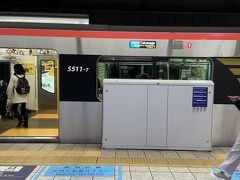 JR王子駅を出発した京浜東北線は、初めて高輪ゲートウエイ駅を通り、JR品川駅で羽田空港行の京浜急行に乗換ました。羽田空港に乗換た京急車両は、新型車両でした。

羽田空港は、ターミナルの名前が変わり、新ターミナル名は、国内線専用の第1ターミナル、国際国内兼用の第2ターミナル、国際線専用の第3ターミナルの3つです。国際線増加によるものと言われています。