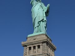 自由の女神Statue of Liberty

でかいです。これぞ、アメリカンサイズ

アメリカに多い、一点豪華（一点巨大？）主義
