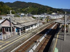 ●JR紀伊由良駅

そろそろお腹もすいたので、周辺で大きな街、御坊に向かうことにしました。