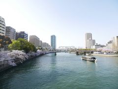 ★16：10
1回目の目的地「桜之宮公園」に到着です。ここは大都会大阪から、環状線で2駅で行ける場所にありながら、大川沿いに気持ちの良い遊歩道が広がる「都会のオアシス」。そして「桜之宮」の名前が付く通り、春は満開の桜に囲まれます。