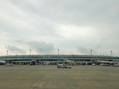 新千歳空港に到着。

利尻島行きに乗り継ぎです。