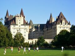 1912年創業、フランスの古城風豪華ホテル。

＜Hotel Fairmont Château Laurier＞
https://www.fairmont.com/laurier-ottawa/