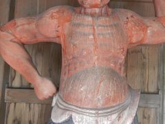 桃林寺仁王像。阿形。