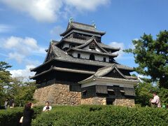 松江城です