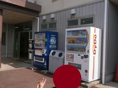  東員駅に到着しました。ここでスタンプ（七和駅分）のスタンプを押します。この後は後続の列車で麻生田駅で下車し、歩いて三岐線の丹生川駅に向かう予定でしたが・・・