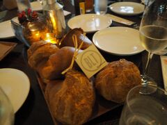 このパンがすごく美味しかった！！
ハレクラニでも同じようなパンがあるけど、BLTの方がボリュームもあり、外がカリッとしてて美味しい！
わたしはバターをたっぷり付けていただきました