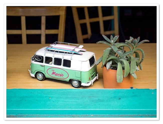 窓がオープン<br />解放的なカフェ<br />