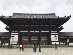 東大寺中門です。
