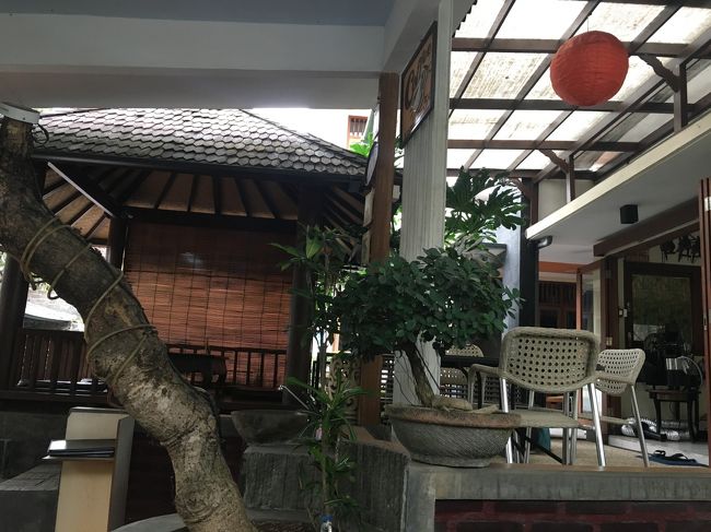 そして、ここもまた人がまばら