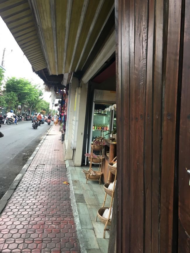 今日はもうおなかいっぱい、<br />飲み物も満タンなので