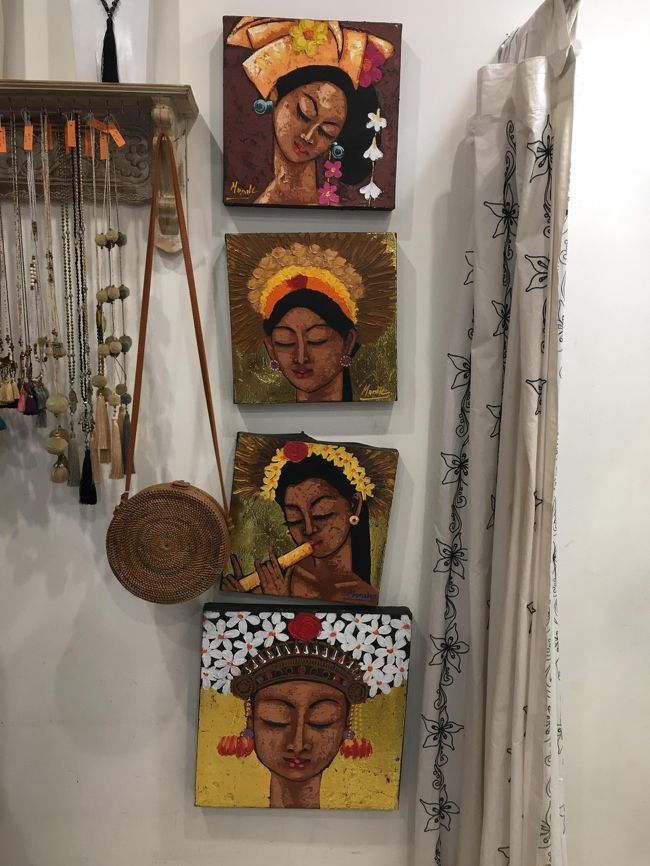 そしてついに<br /><br />この絵に会いたかった。。<br />素敵！！！！！<br /><br />こちらもどなたかのブログで見かけた絵<br /><br />Ganeshaといお店のオーナーさんの旦那様が描いているそうです<br />日本にもファンが多いみたいです