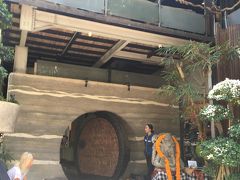 Clear Cafe 
入り口で履物を預けます