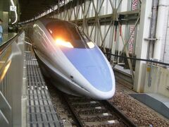 2009.07.18　博多
某きっぷは２０日から使えるので、いや、大事な試験なので、５００系の時間に合わ…いや、手ごろな時間の新幹線に乗って九州へ帰ってきた。