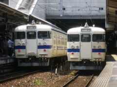 2012.05.05　小倉
乗車券とセットであれば特急券が２～３００円なので、珍しく特急で小倉までやってきた。写っているのは普通列車であるが…