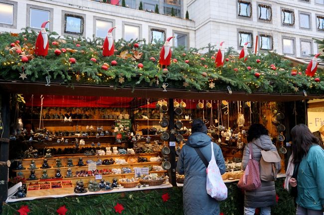 シンプルなサンタがいいね！　こういうの好きだなぁ。（^^）