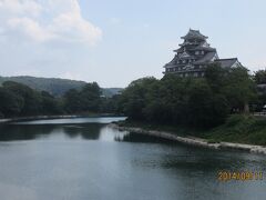 旭川と岡山城　ここからの岡山城もなかなか