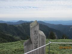 剣山山頂　１９５４メートル　日本百名山のひとつ