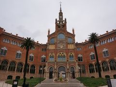 サン・パウ病院。
時間もお金もないので今回は外観だけにします。