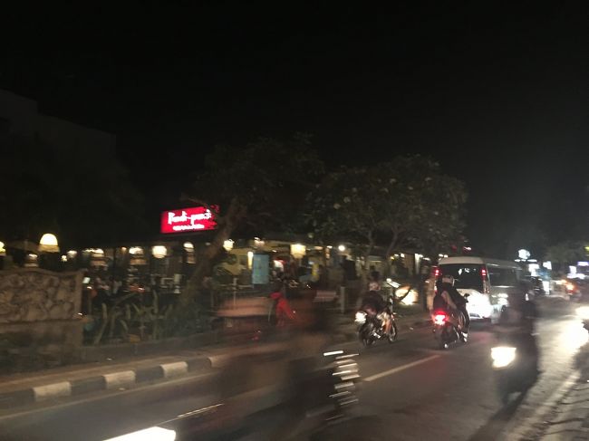 かなりの交通量