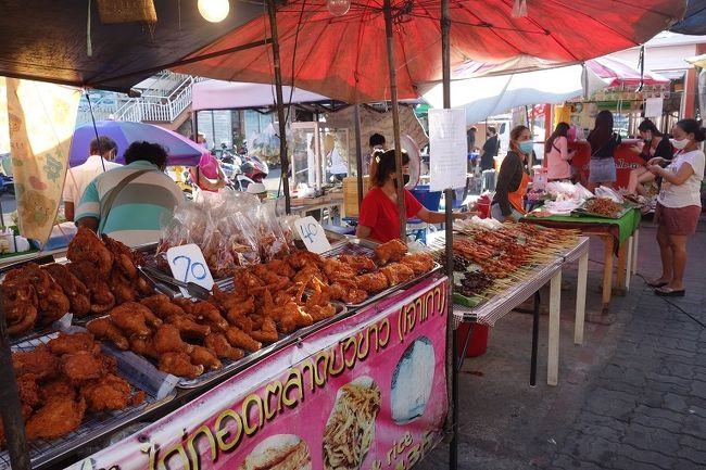 衣料品を売るのは許可されていません。