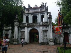 15:10　文廟
儒教の開祖「孔子」を祀った霊廟