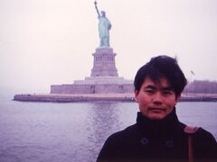 ◆卒業旅行！1カ月のアメリカ
1989/02/15 - 1989/03/15
https://4travel.jp/travelogue/10009744

ヨーロッパ旅行から１年後。
卒業旅行は友人の黒川と一緒にアメリカを１周します。
1周といってもレンタカーでも
グレイハウンドでもありません。周遊パスを使ってUAです。

サンタ・バーバラでは留学中の友人、戸井とも再会。
彼のホームステイ先でキャンピングカーに泊まったなぁ

黒川とはケンカもありましたが・・・
いまでも時々会ってます。