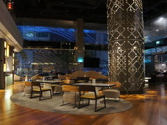 早朝早くにホテルでタクシーを呼んでもらったが何故か一度乗車拒否されました。行き先空港と思ったのかな？