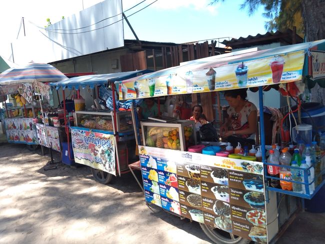 12時過ぎ<br /><br />昨晩に引き続き<br />ランチをご一緒するJさんとの待ち合わせ場所へ