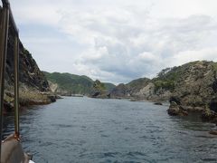 奥石廊崎

大根島（左）と石廊崎の間をゆっくり進む
ちなみに、「だいこん」じゃなく、「おね」島なんだって