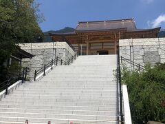次に訪ねたのは筑波山登山口にある知足院中善寺さん。
数年前、筑波山登山の際にもお詣りしたのですが、当時の古いお堂を現在建て替えておられました。
