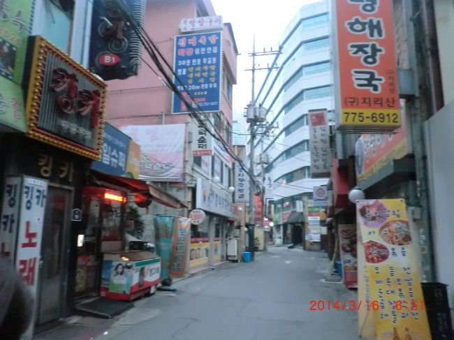 朝食はいつもの…