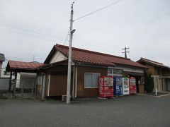 鳥取環境大学から徒歩で、最寄りの因美線・津ノ井駅へ。