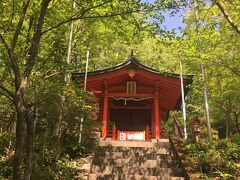 着きましたよ！「九頭龍神社」
こちらは龍神を祀る神社。