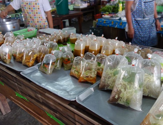 ブァカーオ.タラート<br />持ち帰り惣菜