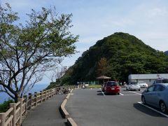 「経ケ岬」には広いパーキングがあります。