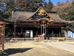 大崎八幡宮　御社殿（国宝）
仙台市随一のパワースポットとしても名高い神社だそうです。
1607年に伊達政宗によって創建されました。安土桃山建築を代表する最古の建造物として国宝に指定されています。社殿は、豪華絢爛な装飾。御祭神は、応仁天皇、仲哀天皇、神功皇后であり、厄除け・除災招福や、必勝・安産の神として祀られています。
