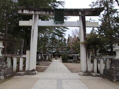 上杉神社大鳥居