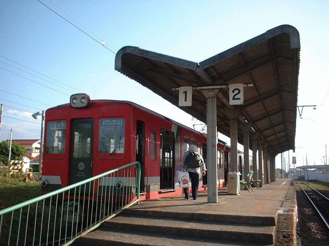 ■2004.7<br />　この年の春から、東京で新しい職（現職）を始めている。当時は国内出張の多い部署であり、7月に福島県（浜通り）で出張があった後、常磐線沿線の私鉄に乗車しながら帰って来た（出張後がちょうど土日であったため）。乗車したのは、日立電鉄、茨城交通湊線（現、ひたちなか海浜鉄道）、鹿島臨海鉄道であるが、このうち日立電鉄は翌2005年4月に廃止になってしまっている。<br /><br />＠日立電鉄「2000形」