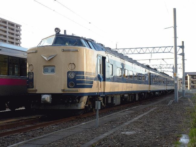 　なおこの旅行の復路で（秋田付近）、係留されている583系を発見した。<br />　今回は結果的には「単なる車両紹介」のような旅行記になってしまったが、最後の1葉は、私の好きなこの車両で締めくくりたいと思う。<br /><br />＠JR東日本「583系」<br /><br /><br />＊旅行記および私の詳細については以下で。<br />「鐡旅」http://www2u.biglobe.ne.jp/~kokuden/tetu.htm