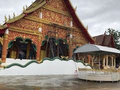 ワット　マニ　プラソン
タイ文化とミャンマー文化ご交じり合った町です。
お寺でもミャンマーを感じます。