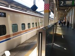 １時間３０分程度の時間で上田駅に到着。
さすが新幹線は速い。
快適な移動時間でした。