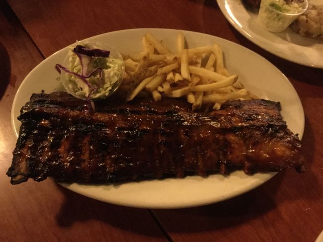 ベイビーバックリブ。結局ベイビーバックリブを追加で3皿頼んでしまいました(笑)