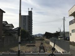 氷見駅。
終着駅の旅情、車両留めより。