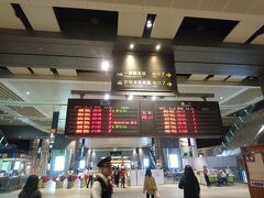 ってことで。台中駅に戻り、新幹線で台北へ。

夜市から台中駅はタクシーで少し走りました。